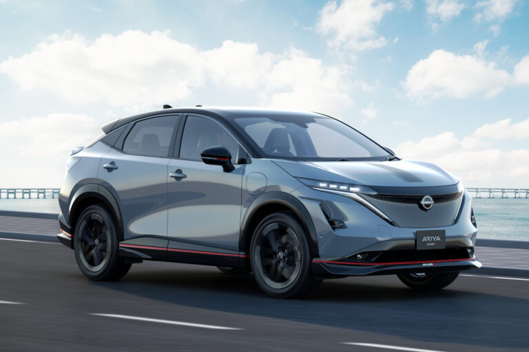 Nissan показав "заряджений" електрокросовер Ariya Nismo