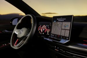 Volkswagen впроваджує штучний інтелект у свої автомобілі