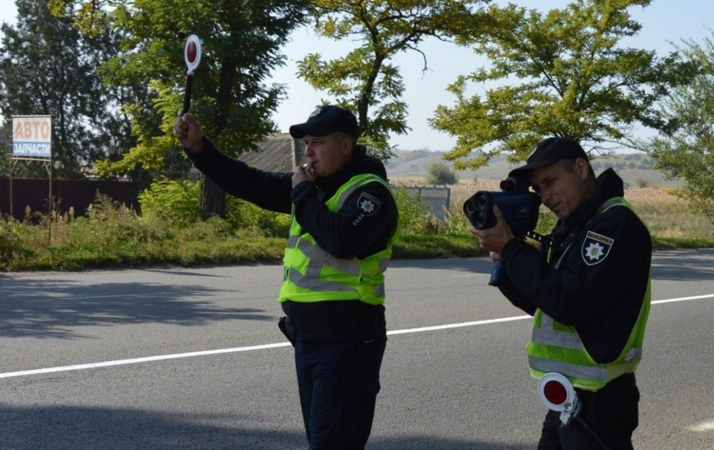 У поліцейських з’явилась нова схема “розводу” водіїв: адвокат розповів, як уникнути штрафу