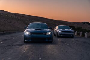 Компания Dodge продаст модели Challenger, Charger и Durango со скидкой в 10 долларов за каждую лошадиную силу