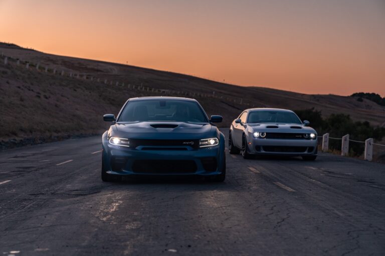 Компания Dodge продаст модели Challenger, Charger и Durango со скидкой в 10 долларов за каждую лошадиную силу