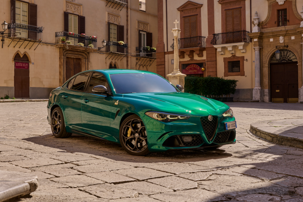 Alfa Romeo отправляет в отставку топливные Giulia и Stelvio Quadrifoglio