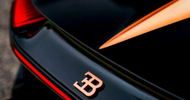 Компанія Bugatti підтвердила, що представить новий гіперкар у 2024 році