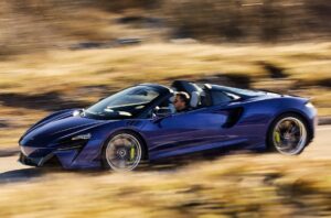 Суперкар McLaren Artura отримав версію зі складним дахом