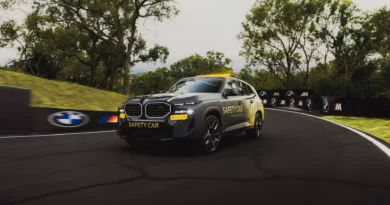 Баварський суперкросовер BMW XM зробили машиною безпеки в автоперегонах