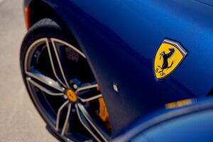 Компанія Ferrari готує до прем'єри одразу три новинки цього року