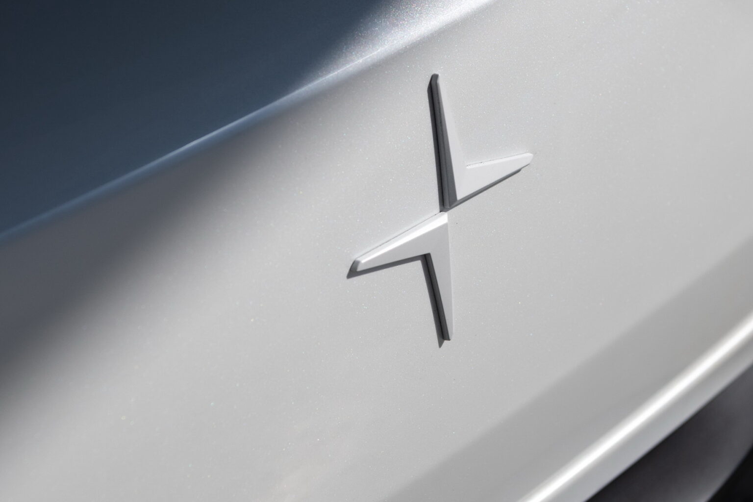 Volvo припинить фінансувати Polestar і продасть частку в компанії