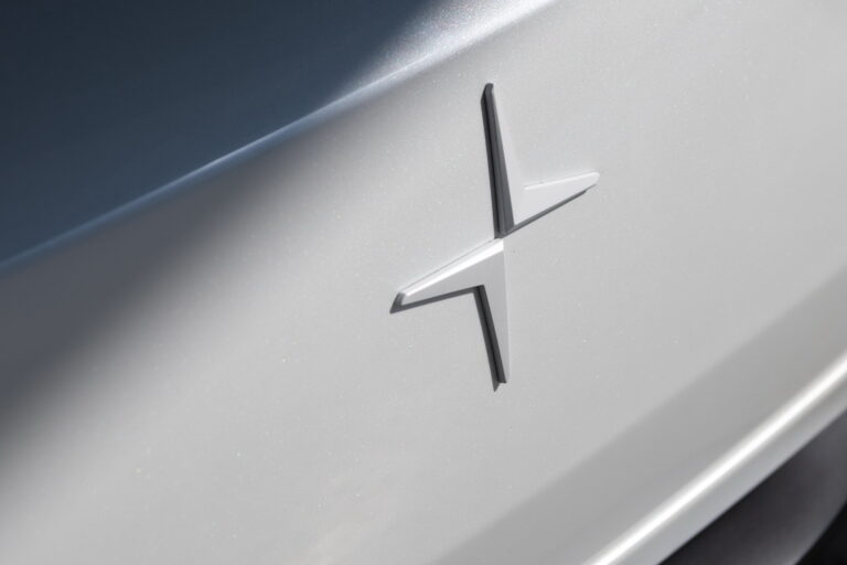 Volvo припинить фінансувати Polestar і продасть частку в компанії