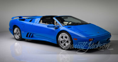 Lamborghini Diablo, принадлежавший Дональду Трампу, продали за 1,1 миллиона долларов