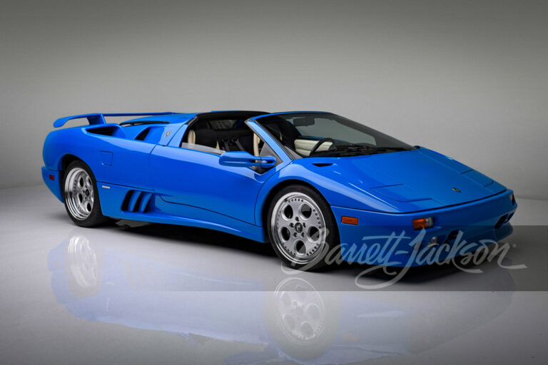 Lamborghini Diablo, принадлежавший Дональду Трампу, продали за 1,1 миллиона долларов
