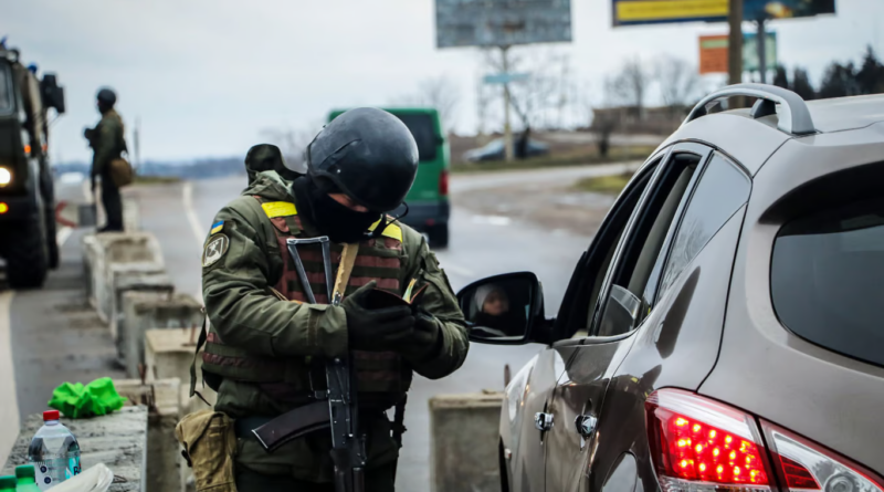Чоловікам в Україні хочуть заборонити водити авто за неявку до ТЦК