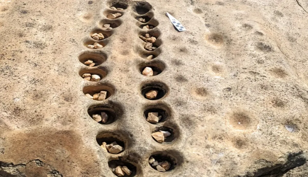 У Кенії виявили "аркаду" зі стародавніх ігрових дощок