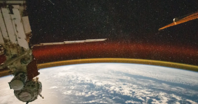 Астронавт сфотографував вид на світіння Землі з космосу