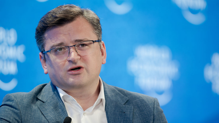 З міністром Кулебою у прямому ефірі трапився конфуз (Відео)