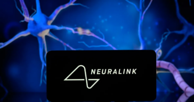 Перша людина з мозковим чіпом Neuralink керує комп'ютерною мишкою силою думки