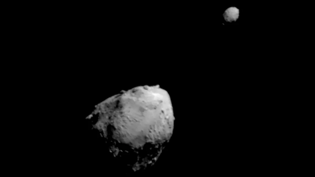NASA вдарило астероїд так сильно, що він повністю змінив свою форму