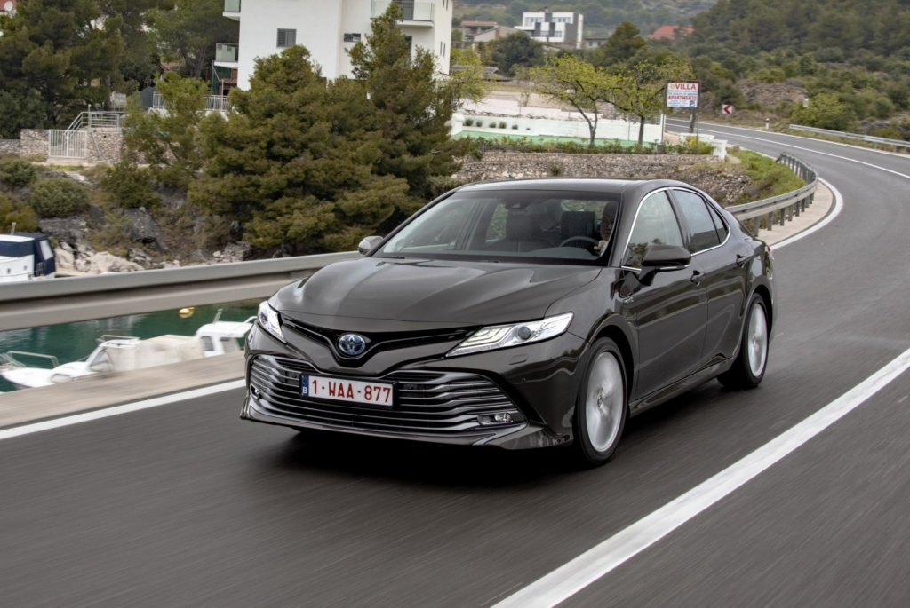 Toyota Camry: Новий вимір якості та комфорту в бізнес-класі