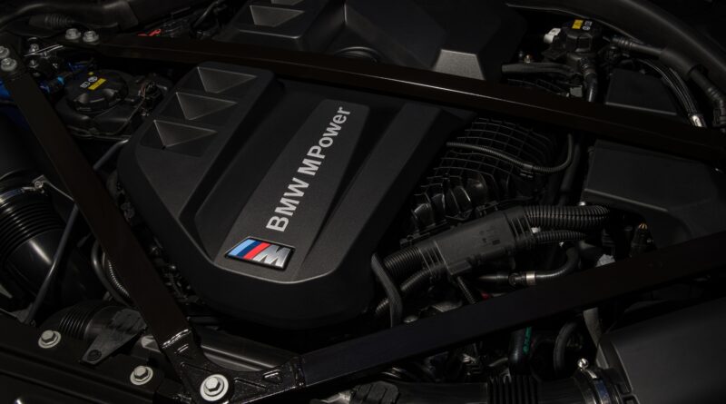BMW залишить новому седану M3 бензиновий турбомотор і позбавить його купе М4