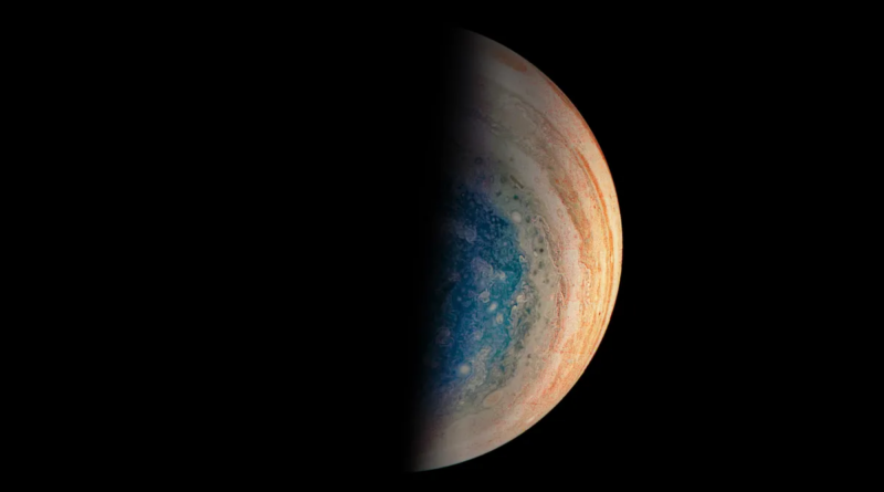 Усередині Юпітера відбуваються дивні події, про що свідчить велика блакитна пляма