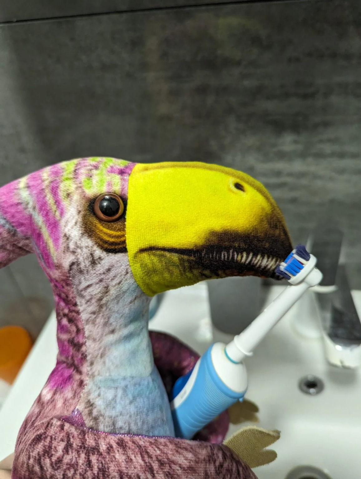 Як Птеродактиль провів вихідні: Українець влаштував сюрприз синові, який забув улюблену іграшку в дитячому садку, і став зіркою мережі