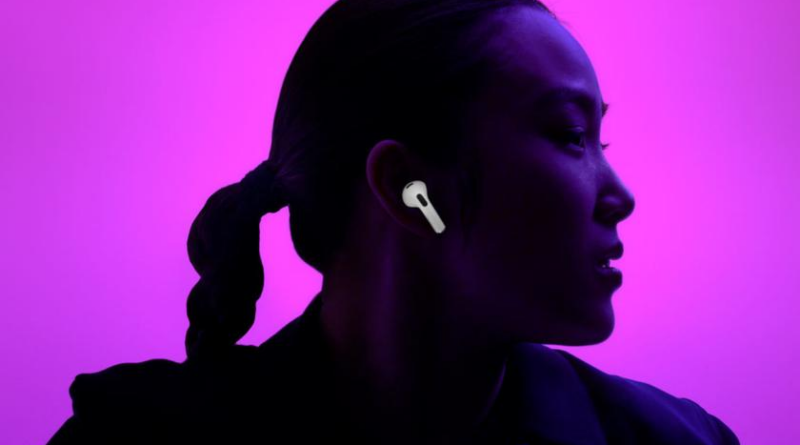 Восени Apple представить дві моделі AirPods 4. У компанії очікують, що навушники стануть хітом