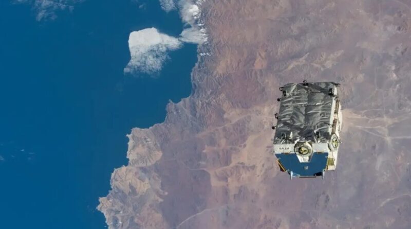 Космічне сміття з Міжнародної космічної станції мчить назад на Землю