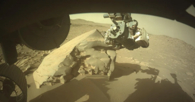 Зразок 24: NASA досліджує дивну скелю на Марсі