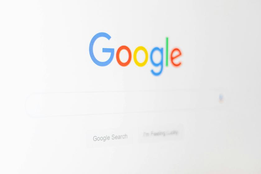 Google розглядає можливість приховати ШІ за платною стіною - FT