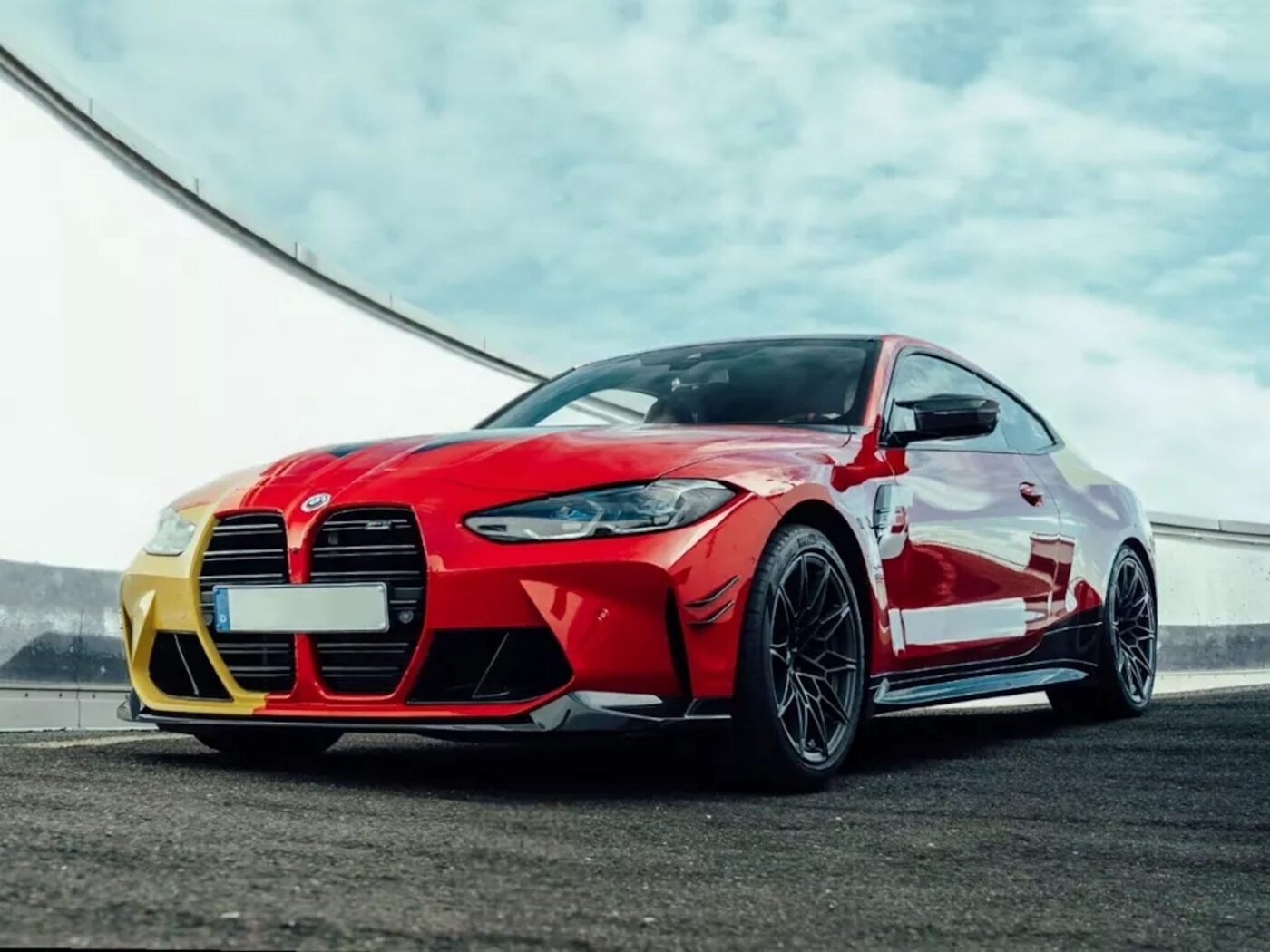 У продажу з'явилося дуже рідкісне купе BMW M4 на честь відомого чемпіона DTM