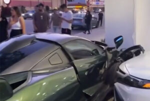 Американець розбив об стіну McLaren Senna вартістю 1,3 мільйона доларів