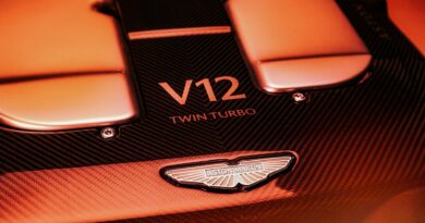 Aston Martin анонсировал появление нового мотора V12 на суперкаре Vanquish