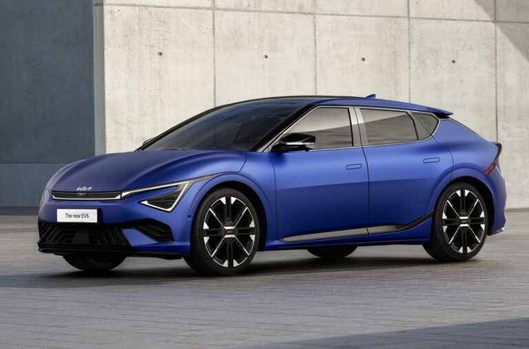 Компанія Kia показала оновлений електрокар EV6