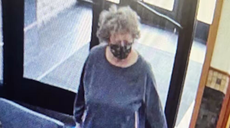 74-річна бабуся з пістолетом пограбувала банк: вона здивувала мотивом