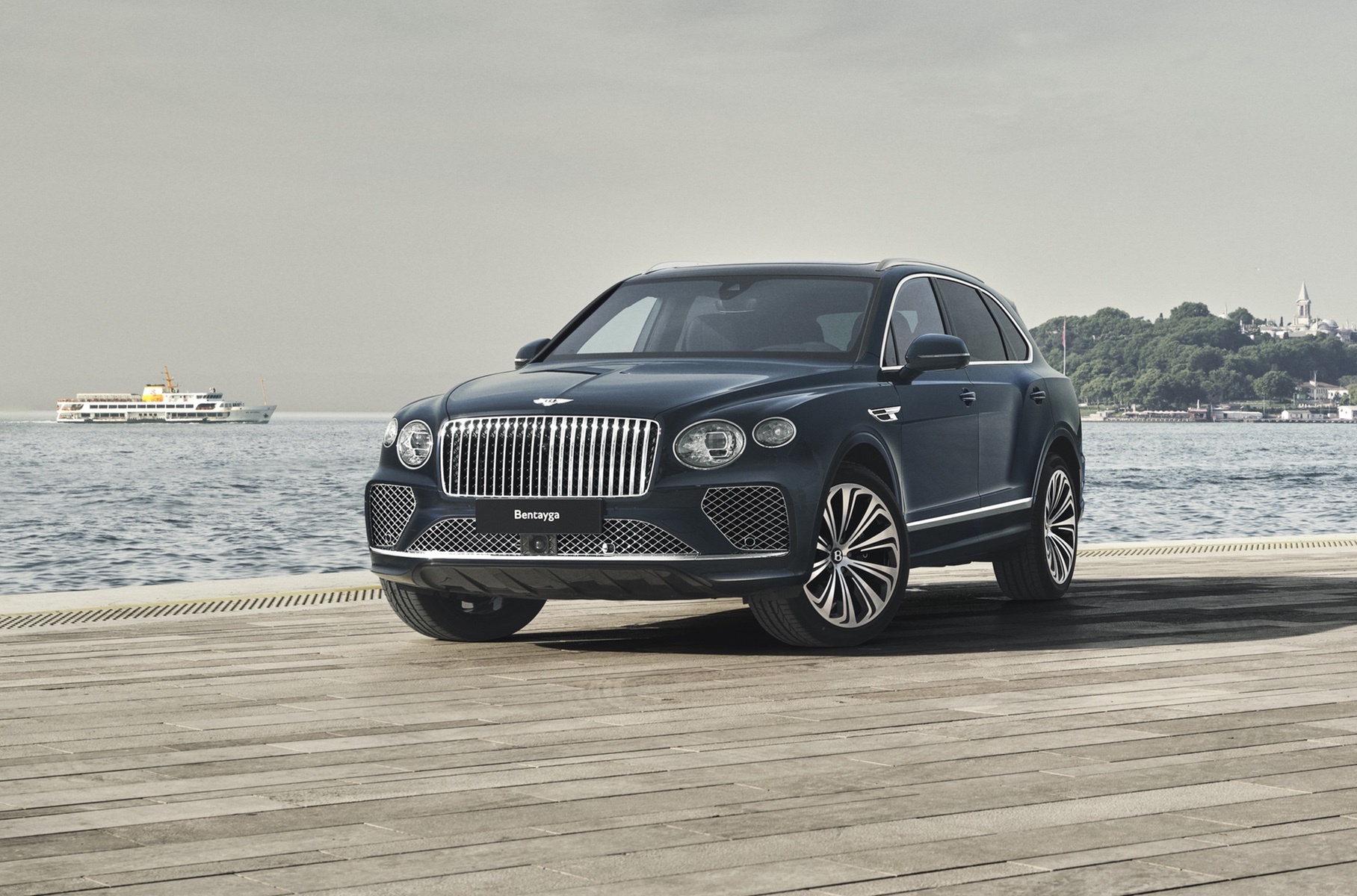 Компанія Bentley випустила "стамбульську" серію моделей Continental GT, Flying Spur і Bentayga