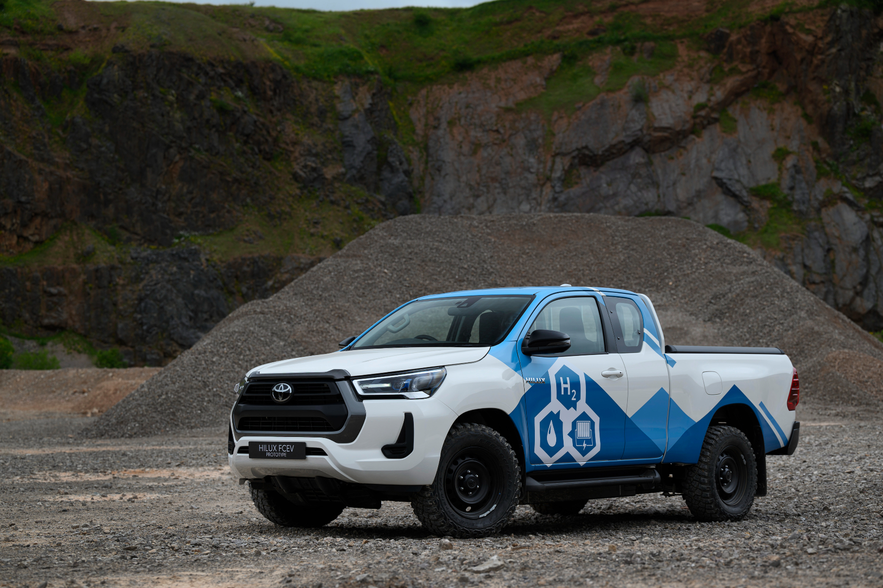 Toyota перевела пікап Hilux на водень