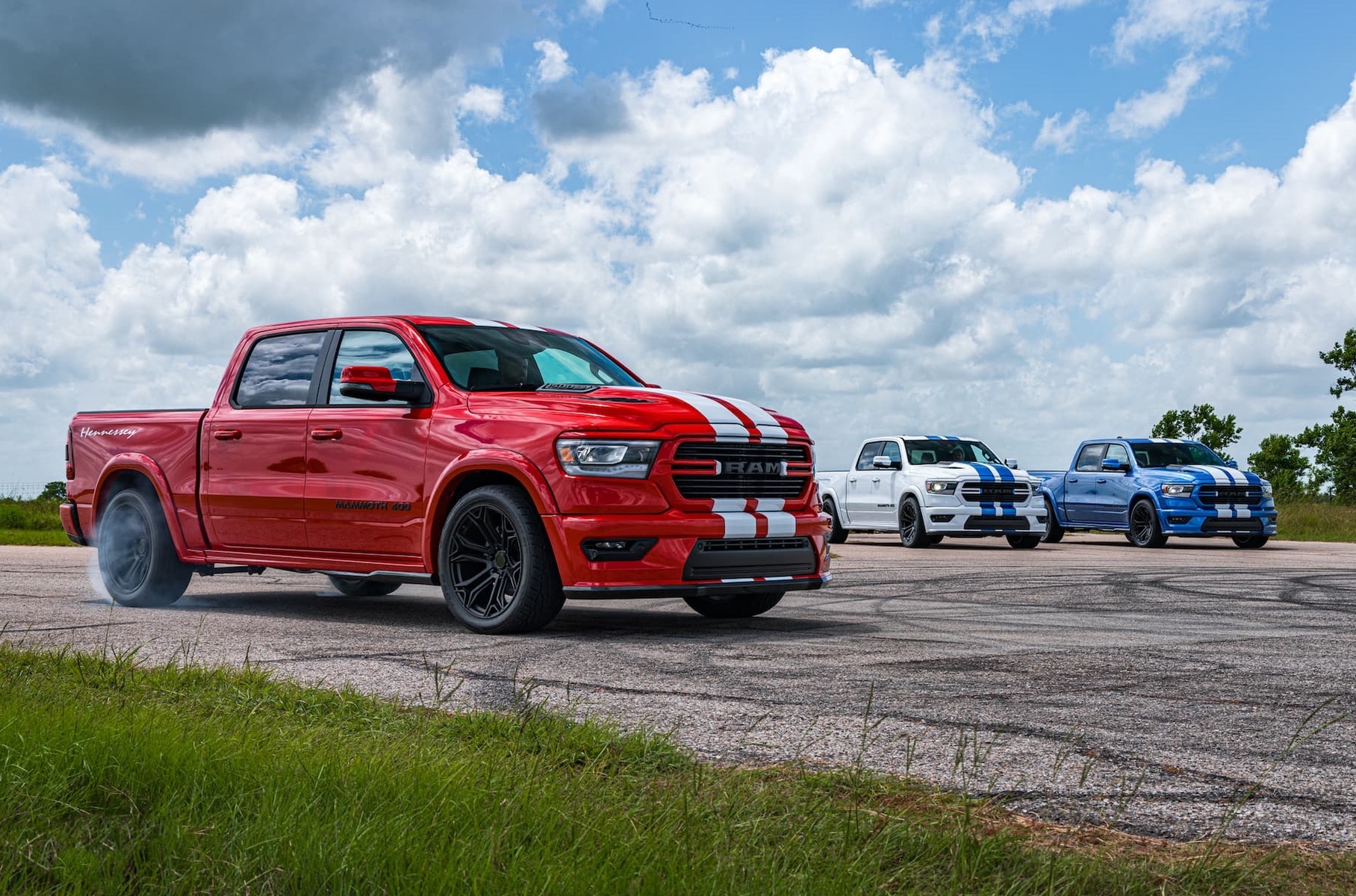 Ательє Hennessey попрощалося з "вісімкою" HEMI спортпікапом Mammoth 400