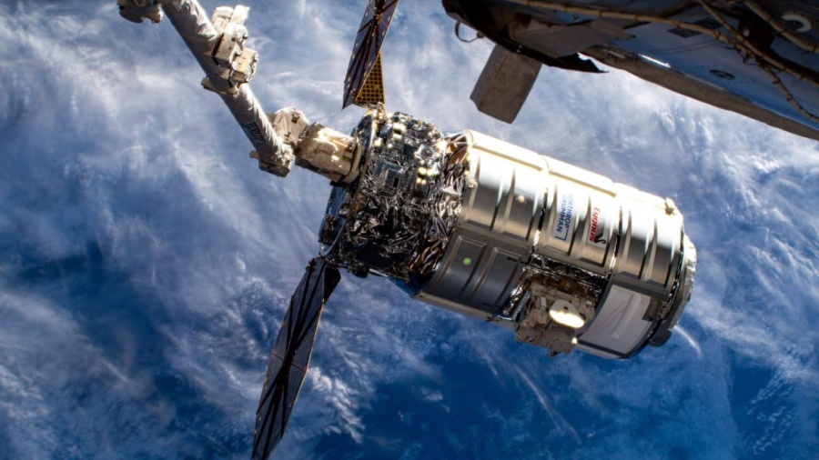 NASA опублікувало фотографії космічного корабля Cygnus перед його згорянням у земній атмосфері