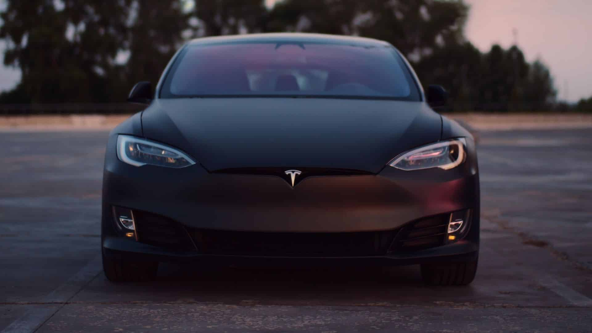 Tesla першою презентує революційну технологію