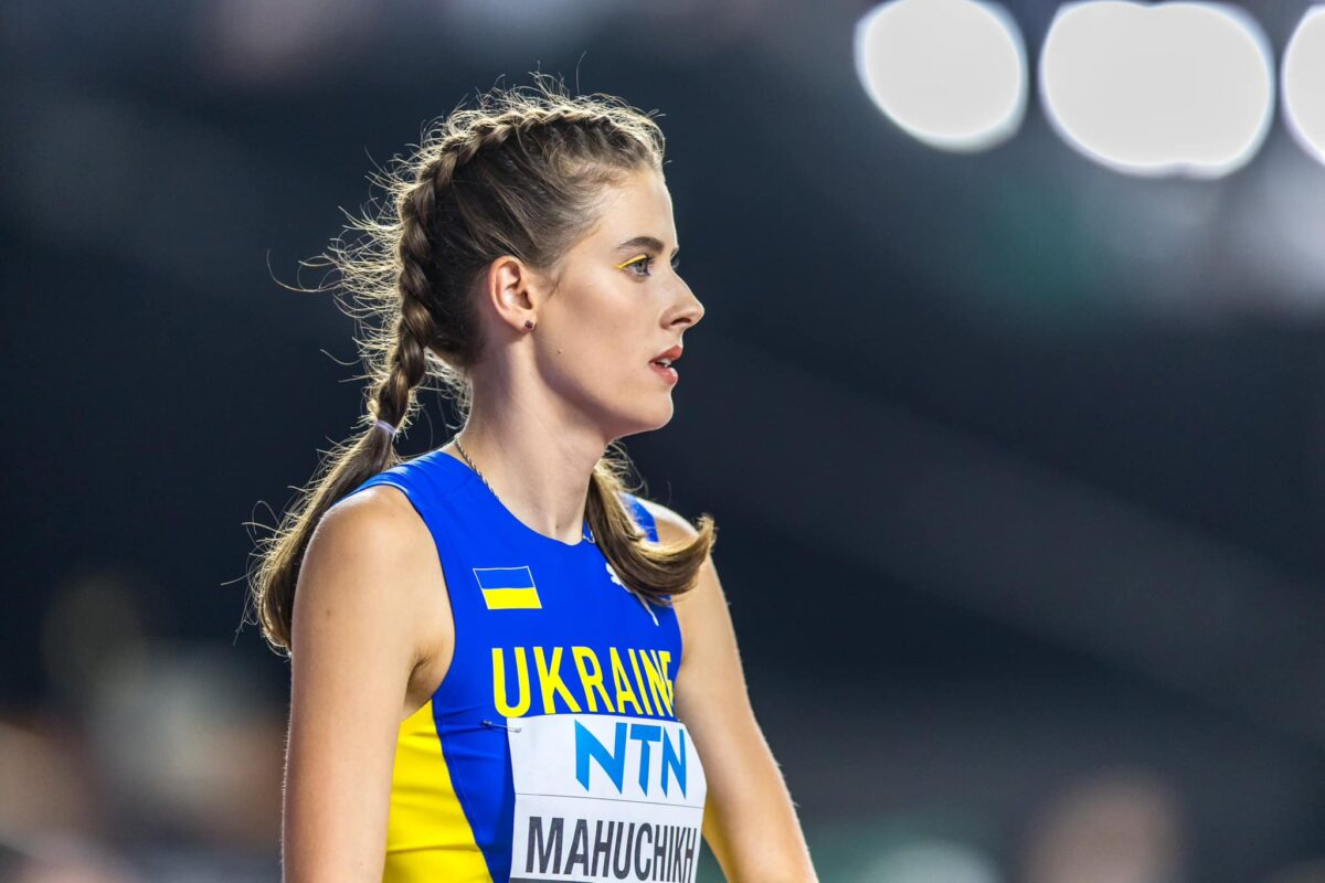 Одеська мерія розмістила білборд з привітанням і переплутала олімпійських призерок