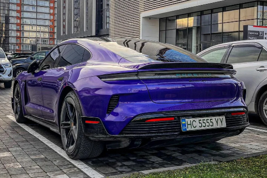 В Україні з’явився унікальний Porsche вартістю майже 10 мільйонів (Фото)