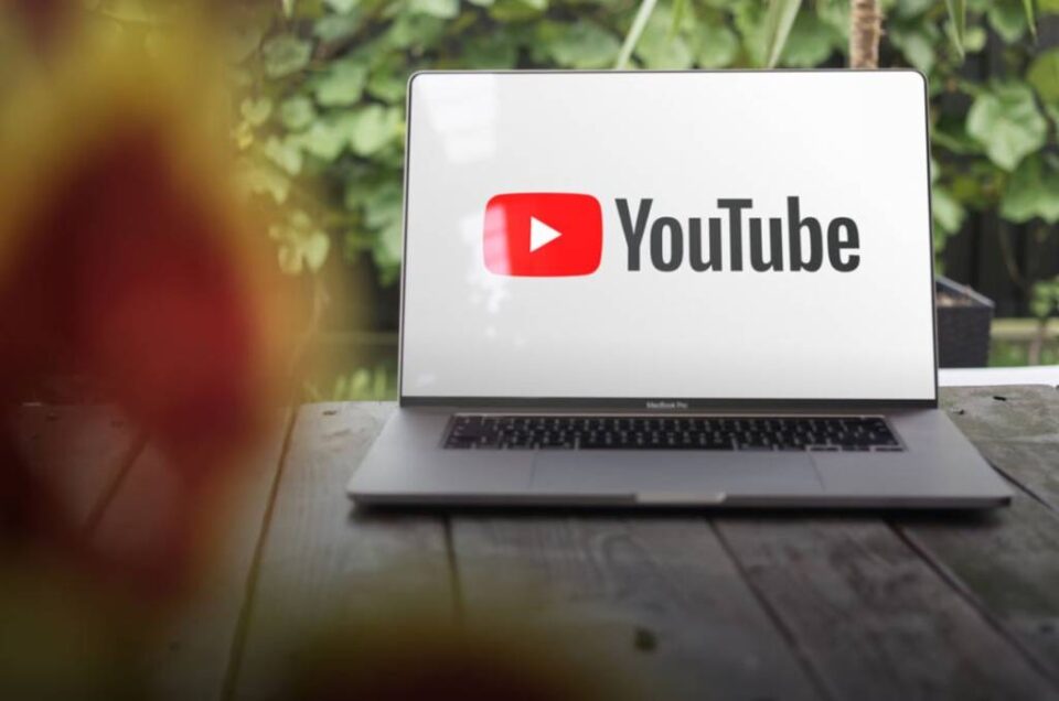 YouTube запустив функцію автоматичного дубляжу для освітніх каналів