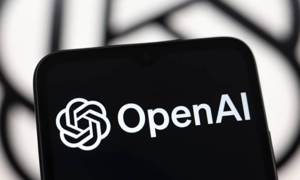 OpenAI заявила, що китайські стартапи привласнюють американські розробки