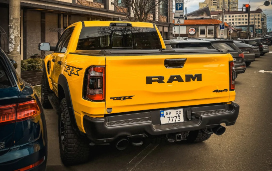 У Києві з’явився рідкісний пікап Ram 1500 TRX Havoc Edition із 711-сильним V8

