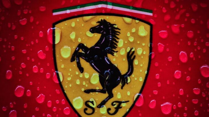 Ferrari анонсувала вихід першого електричного автомобіля: що відомо