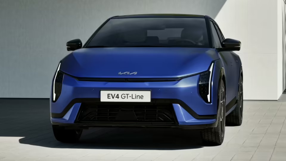 Kia EV4: Представлено новий електричний автомобіль в седані та хетчбеку