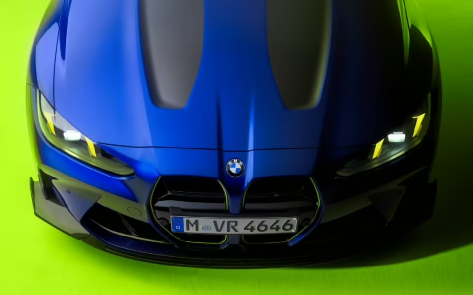 BMW випустила лімітовану M4 CS Edition VR46 до 46-річчя Валентино Россі