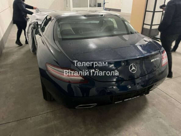 Поліція затримала Mercedes SLS AMG із російською реєстрацією на кордоні







