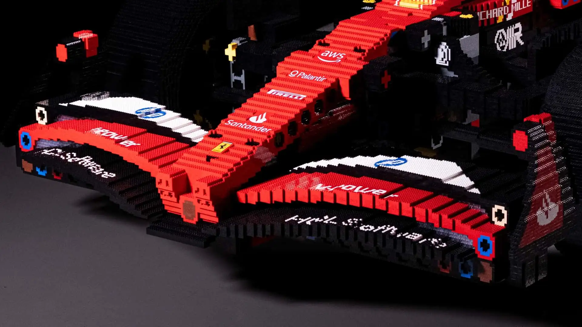 Lego побудувала повнорозмірну копію боліда Ferrari F1