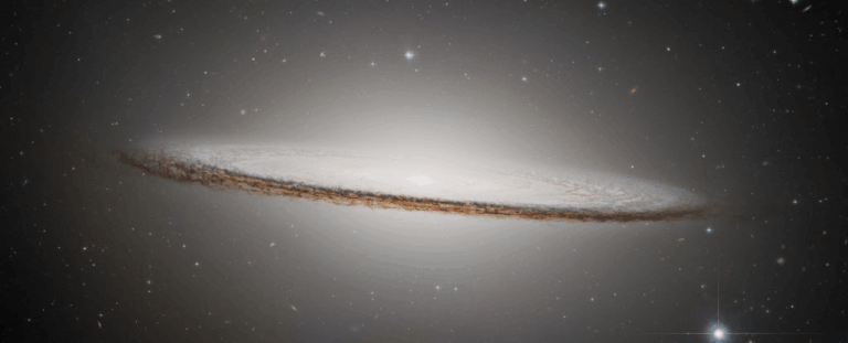 NASA показала оновлене зображення Галактики Сомбреро