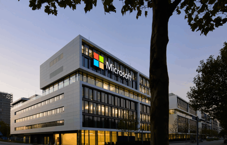 Microsoft оголосила нову хвилю масових скорочень: звільнять до 7 тисяч працівників